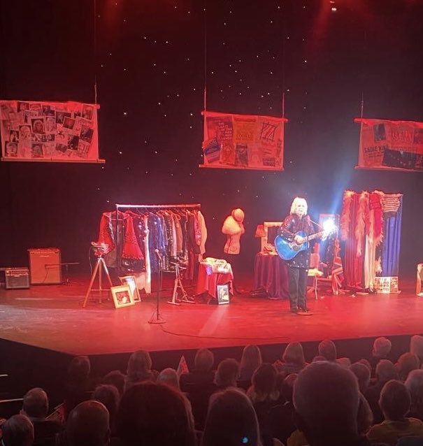 sadie nine tweet media