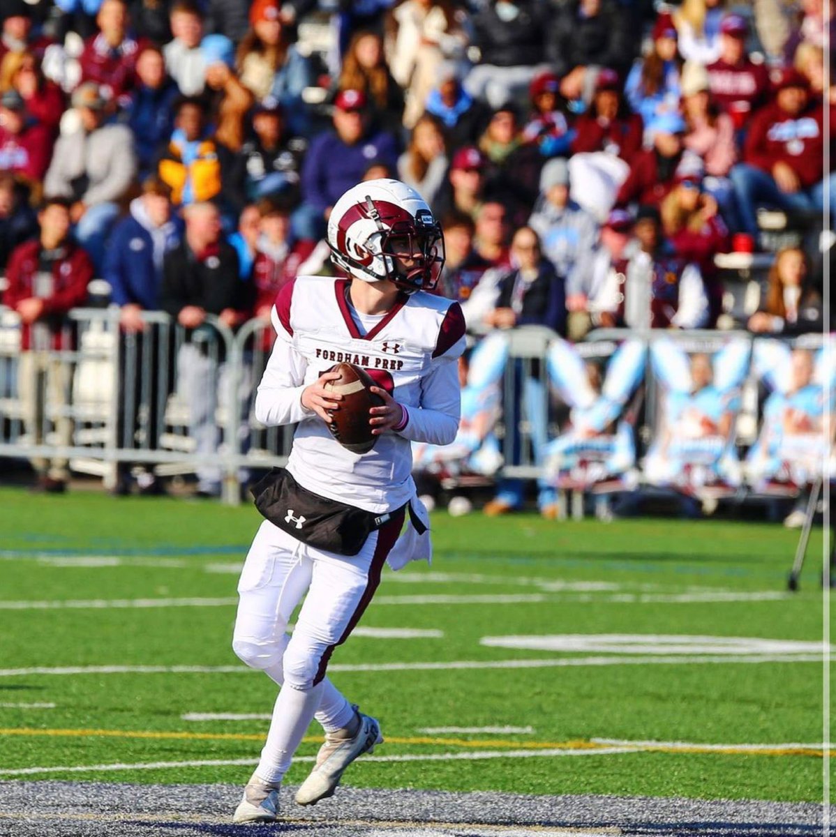 🚨Attention Coaches🚨: Fordham Prep’s QB (Matthew Moorehead) led the NYCHSFL AA1 in passing TD’s, 2nd in AA1 in passing yards. Tremendous leader and high level football IQ.  Will solidify himself as the best QB in the NYCHSFL in 2024 💯💯🐏🐏🏈🏈

hudl.com/video/3/182740…