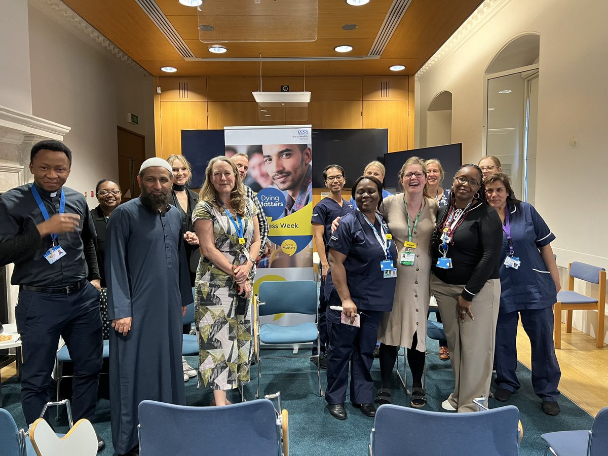 BartsEOLC's tweet photo. Dying Matters Week at St Barts Hospital .
Successful Schwartz round facilitated by Melanie Alveranga. Thank you https://t.co/mJuZTV1gNI