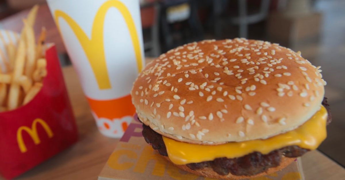 From McDonald's to Converse, there are companies who make everything here in the good ol’ U.S. of A. and others that have sold out to China. Can you guess which of these iconic brands are actually made in China?

za.investing.com/magazine/are-t…