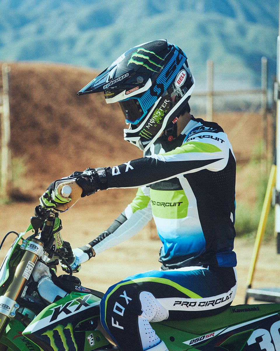 Fox Racing tweet media