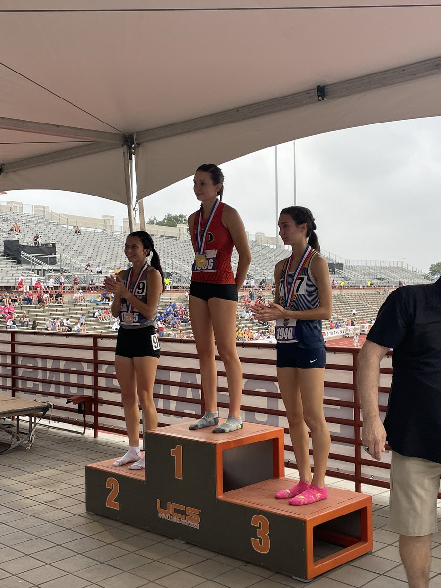 CoachMarsh22's tweet photo. STATE CHAMPION!! @addison_hite with the win!!! Breaks her own school record with a 11:14.49! 🥇#LadyCatTakeover https://t.co/jtPNYsNC7n