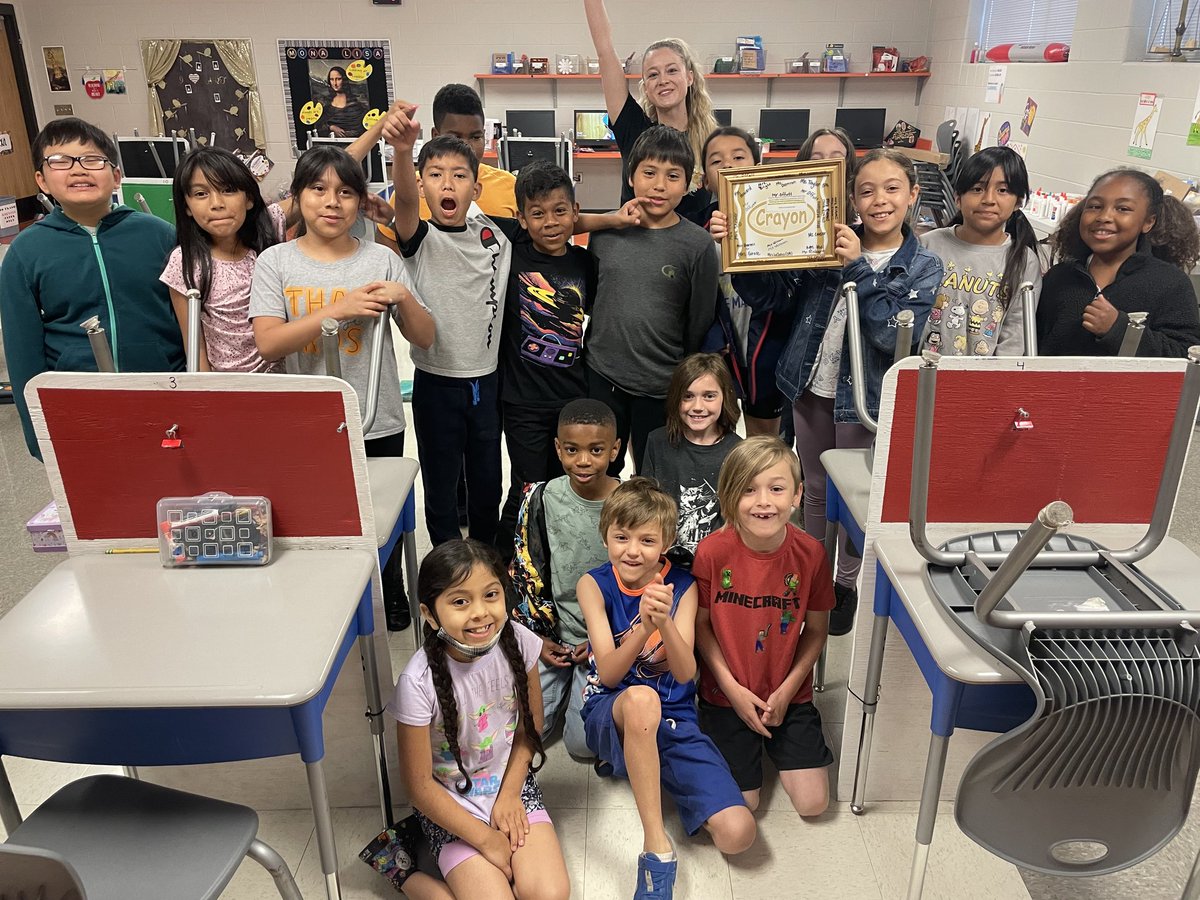 jcerelatedarts's tweet photo. This year, Mrs. Elam's class won the Golden Crayon the most times!  They got to spend today playing games in Art!  So proud of this class! 💙💛 https://t.co/comkwPYuiU