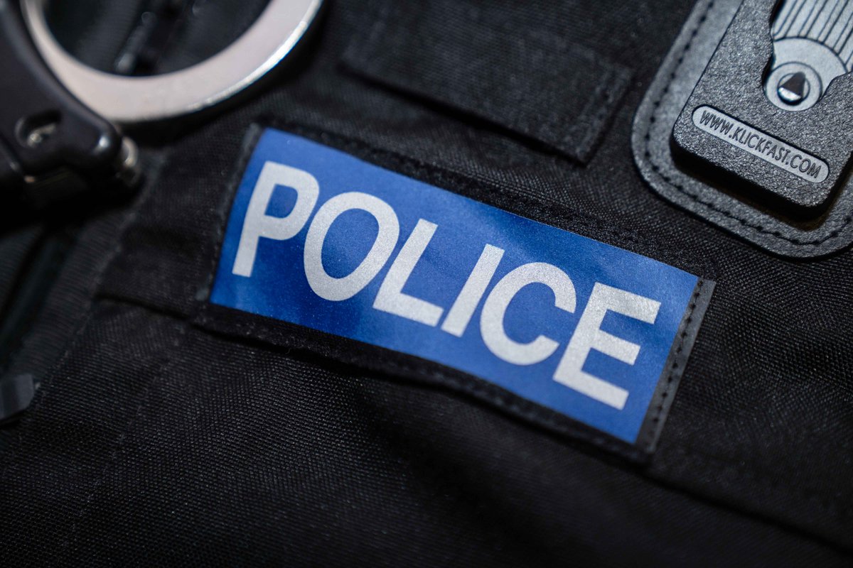 EPBusinessCrime's tweet image. We worked with @EPTendring officers and @CPSEastEngland to get a criminal behaviour order against a shoplifter who targeted @EoECoop stores in #Frinton &amp;amp; #Walton.

He could be jailed if he breaches it.

Find out who &amp;amp; where: essex.police.uk/news/essex/new… 

#ProtectingAndServingEssex