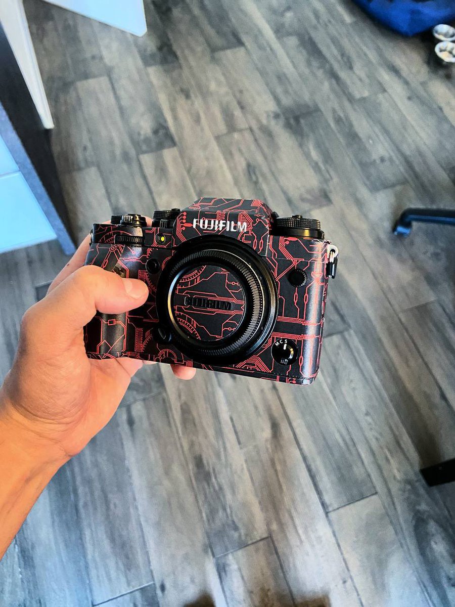 valiesick's tweet photo. Мені здається, що я в минулому забагато грав у CS:GO
#fujifilm #fujifilm_xseries #csgo #skins https://t.co/SQeSss2iGZ