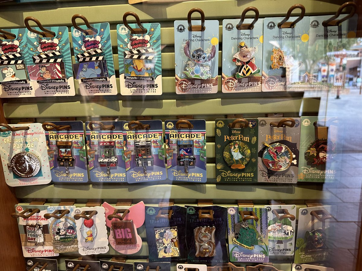 Disney Pins Blog on Twitter "Pin Traders at Disney Springs