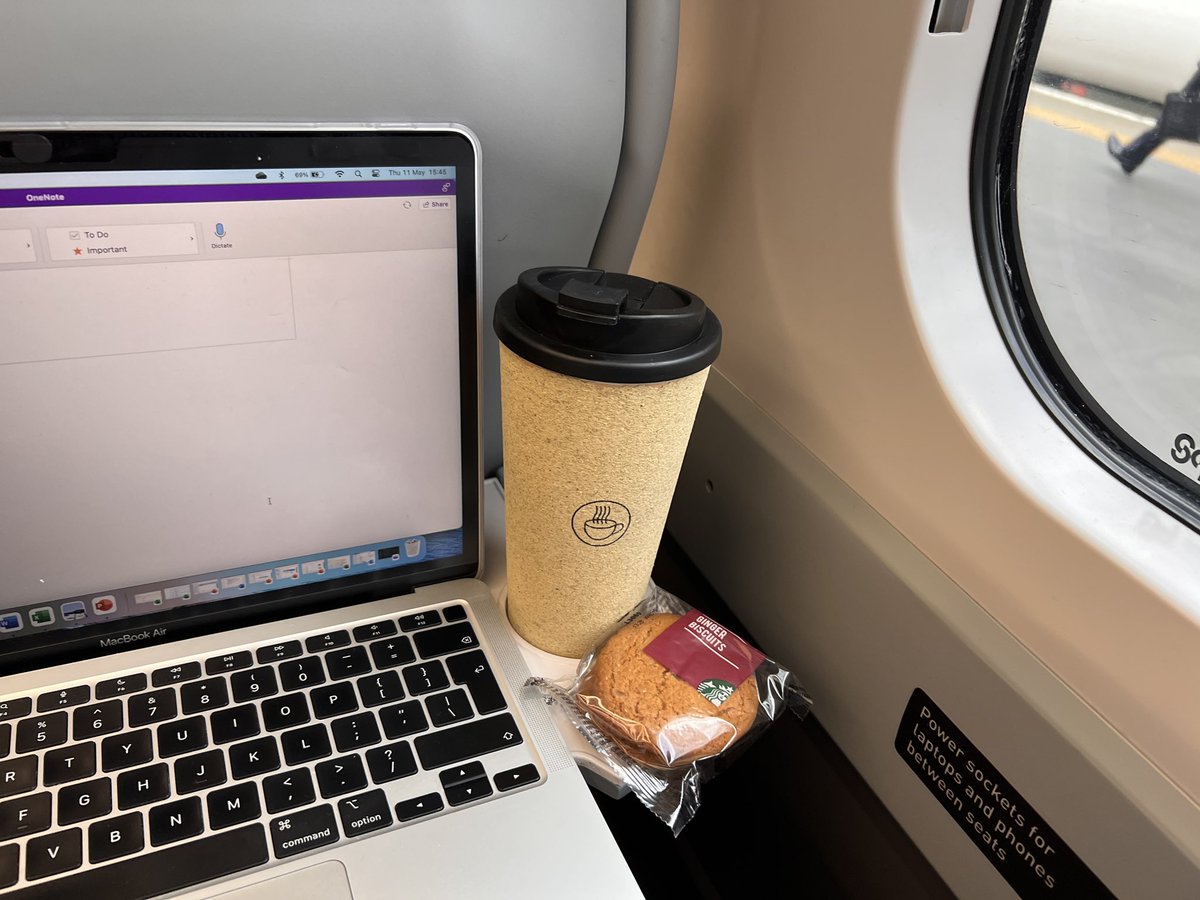 Heading north after a good day in the @hospiceuk office today. My desk for the next 1.5hrs. #WorkAnywhere #HybridWork