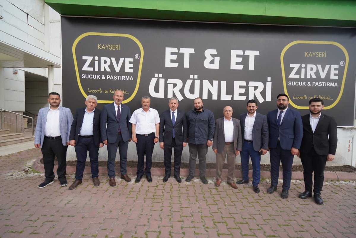mvitamer's tweet photo. Milletvekili Adayımız Sayın @mahmutgurcan ve Teşkilat mensuplarımız ile birlikte  karpuzatanın değerli esnaflarını ziyaret ederek hayırlı işler temennisinde bulunduk.

Çaldığımız her kapıda bizi muhabbet ve güler yüzle kucaklayan hemşehrilerimize teşekkür ederim. https://t.co/nnRRpUXrND