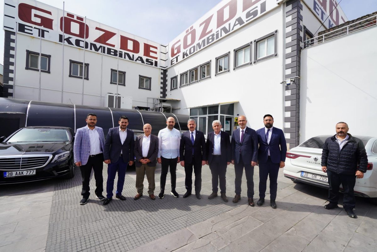 mvitamer's tweet photo. Milletvekili Adayımız Sayın @mahmutgurcan ve Teşkilat mensuplarımız ile birlikte  karpuzatanın değerli esnaflarını ziyaret ederek hayırlı işler temennisinde bulunduk.

Çaldığımız her kapıda bizi muhabbet ve güler yüzle kucaklayan hemşehrilerimize teşekkür ederim. https://t.co/nnRRpUXrND