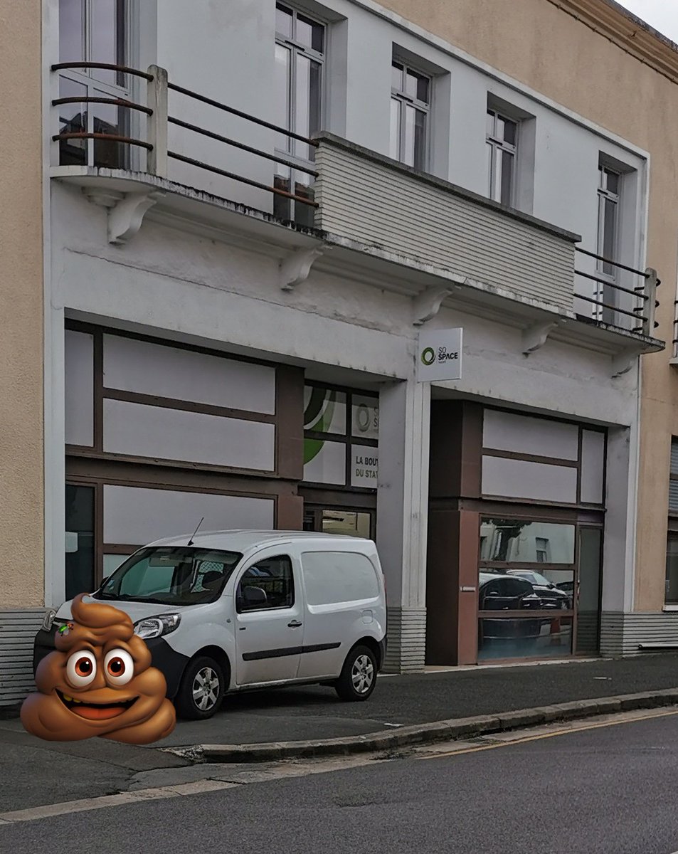 Quand SoSpace montre l'exemple des #GCUM à #Niort. 

Maintenant on sait pourquoi personne n'utilise leurs parkings mais les trottoirs pour stationner les 🚗