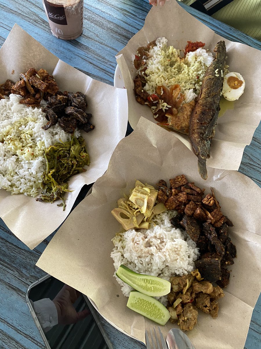 hannabunnyb's tweet photo. Haritu pergi Kuala Terengganu teringat-ingat 3 tempat ni 🥹❤️💯

1. Tokmi Selera Kampung (nasi campur murah sedap)
2. XOFI (coffee sumpah best!)
3. JOMO (pasta squid ink wajib cuba) https://t.co/rz0ViHTuu0
