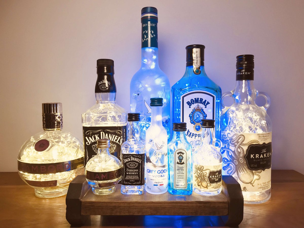 The_Bottle_Bin's tweet photo. 🍸WHAT'S YOUR TIPPLE?🥃 

I try to cater for every taste here at The Bottle Bin.  If you can't see your favourite bottle listed, just give me a shout and I'll see what I have in stock, it's always worth asking😊

#shopsmall #gin #rum #vodka #Shopping https://t.co/S3RTHIp6Mv