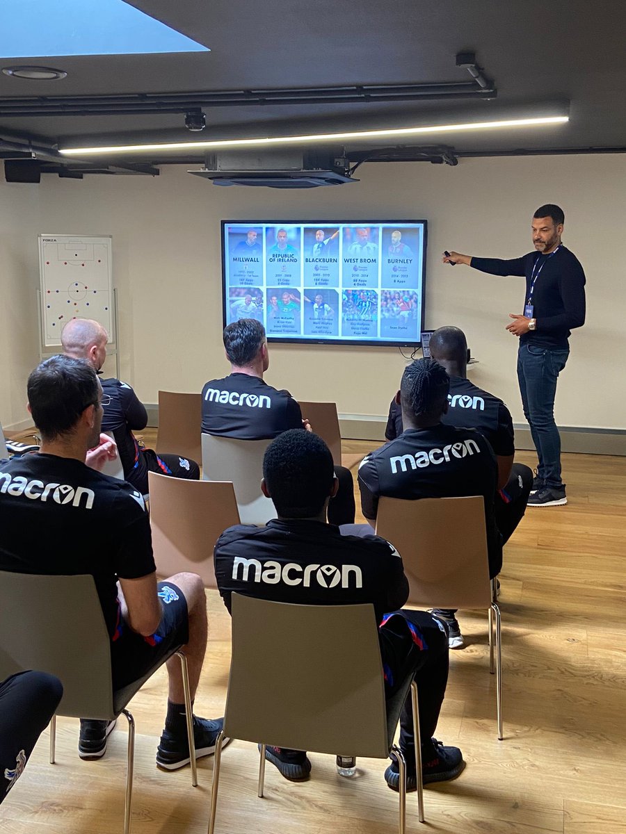 Always a pleasure to spend some time back at @CPFC 🦅❤️ #mentalhealth #wellbeing #eliteperformance