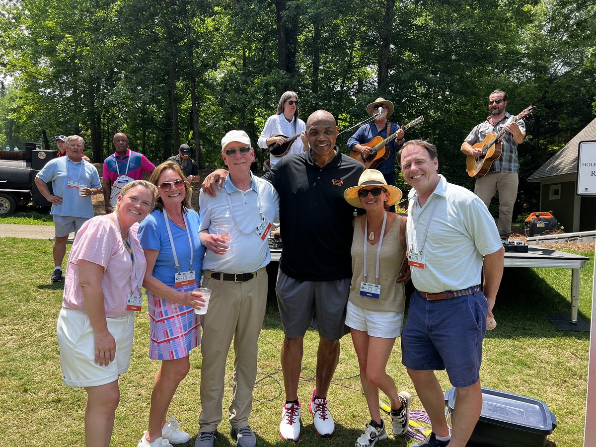 RedmontVodka's tweet photo. Another great opening to @RegionsTrad 

Did you visit the Redmont Watering Hole at #hole14?
Tag us with your pictures of you, Redmont, and @_CharlesBarkley! https://t.co/msH6A9rqfR