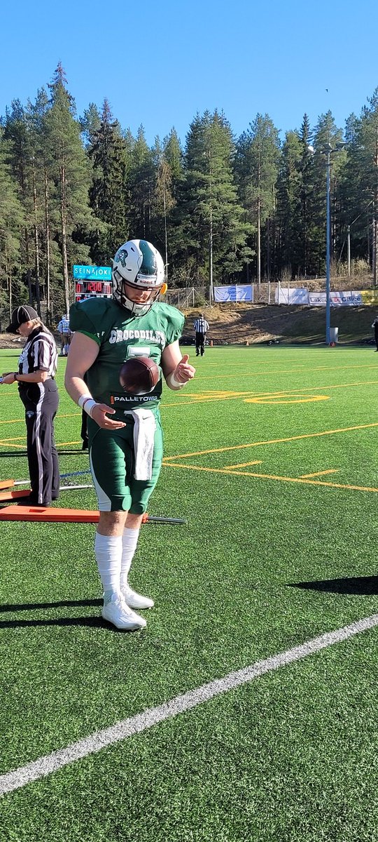 Crocodilesoffic's tweet photo. Just 45 minutes to kickoff at Wirokit Stadion. Wonderful weather +21 and sunnyyyy...

#crocodilesfootball #seinäjokicrocodiles #vaahteraliiga #jenkkifutis #football #vihreeiskee  #sjkkaupunki #sjkliikunta #wirokit #wasaroyals #botniabowl https://t.co/c1MZDT8H3O