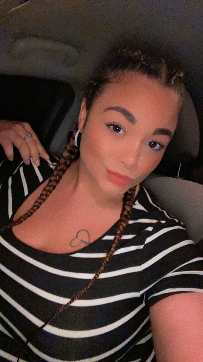 NnekaJones's tweet photo. It’s my birthday 🎂❤️ https://t.co/hY6DrB9ttG