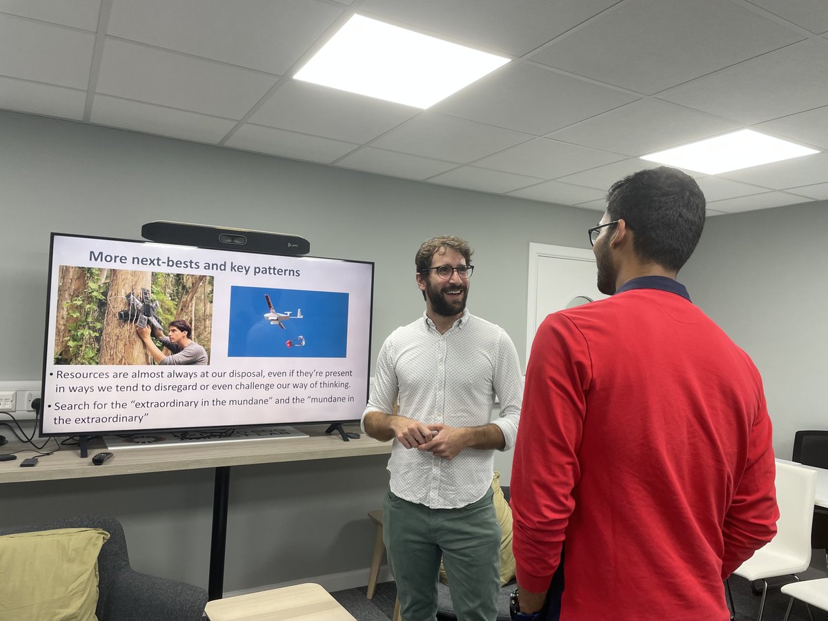 Thank you @paulosavaget  for joining the GLI last night. Paulo shared #insights into the 4 workarounds: The Piggyback, The Loophole, The Roundabout, and The Next Best.  Our students enjoyed a thought-provoking discussion about applying these to their own #leadership journeys.