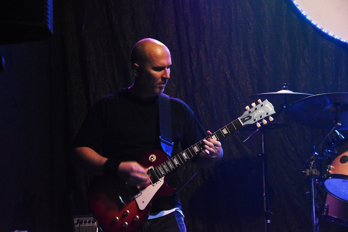 mustang_bend's tweet photo. We wish a Very Happy Birthday to our guitarist and brother Adnan Karadža! All the best mate!

Mustang family

📸 Ana Boras

#Mustang #Rock #Band #HardRock #BosniaAndHerzegovina #Mostar #Guitarist #Birthday #HappyBirthday #OneRecords #Belgrade #Serbia #OnWithTheFight https://t.co/DLZrvrMYfW