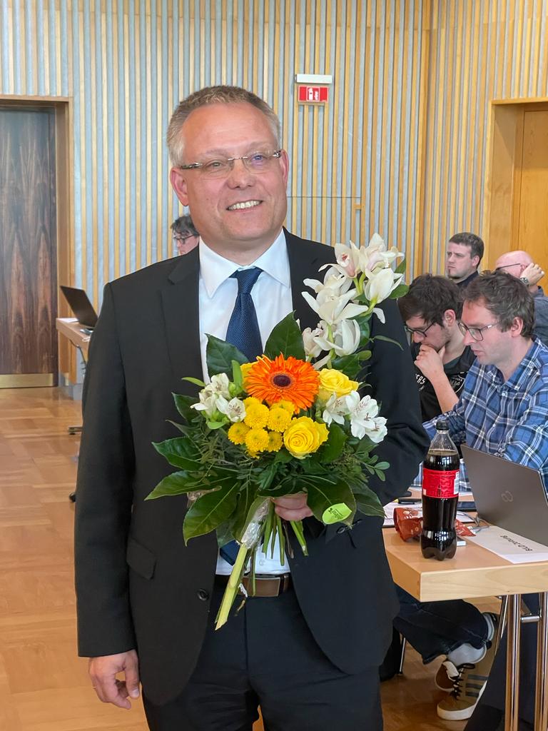 ⚡️📰#staDDrat: Jan Pratzka ist zum neuen Wirtschaftsbürgermeister gewählt. Herzlichen Glückwunsch und viel Erfolg.