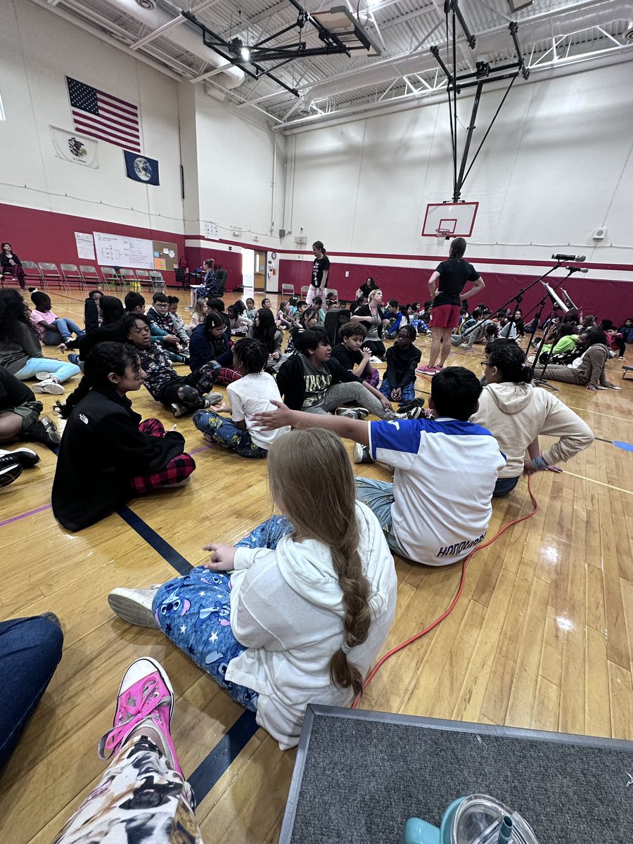 Mrs. Ballard tweet media