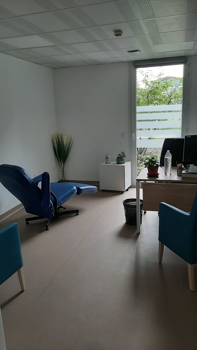 🧱 Inauguration des appartements thérapeutiques Cap Azur de Marquette-lez-Lille :
➡️ Un nouvel horizon avec cette alternative à l'hospitalisation qui favorise l'accompagnement psychologique, l'autonomie et l'insertion de patients de <a href="/EPSM_AL/">EPSM agglomération lilloise - GHT Psy NPdC</a> 
Bravo pour votre projet 👏