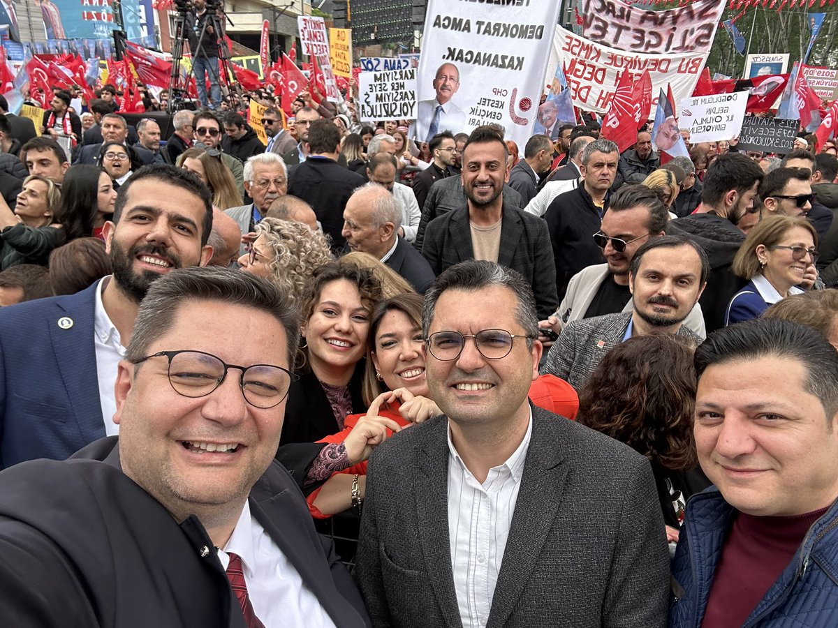 tugbayildizer's tweet photo. @yenininyuruyusu @bdalgin Kamera önü 📸 https://t.co/1x3FNUu5cU