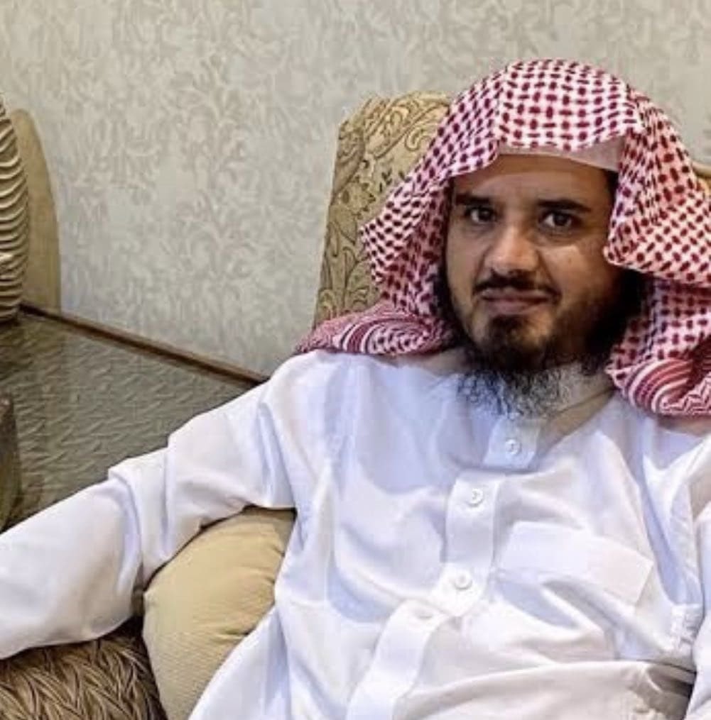 رحم الله هذا الوجه السمح والابتسامة الآسرة الشيخ مشرف الشهري رحمة واسعة .. اذكروه في دعائكم .

<a href="/ktbdros/">حساب مشرف الشهري -رحمه الله-</a> I
#مشرف_الشهري .