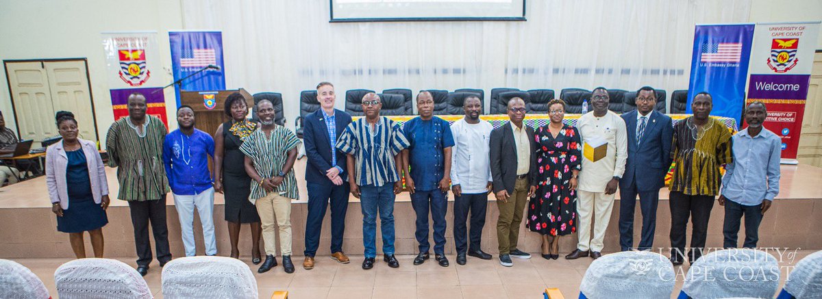 Such a pleasure meeting some students and teachers and lecturers in the central region as part of #PressFreedomDay commemoration. Many thanks to the <a href="/usembassyghana/">U.S. Embassy Ghana</a> and @universityofcapecoast for the opportunity to speak on tackling misinformation and online abuse of Journalists.