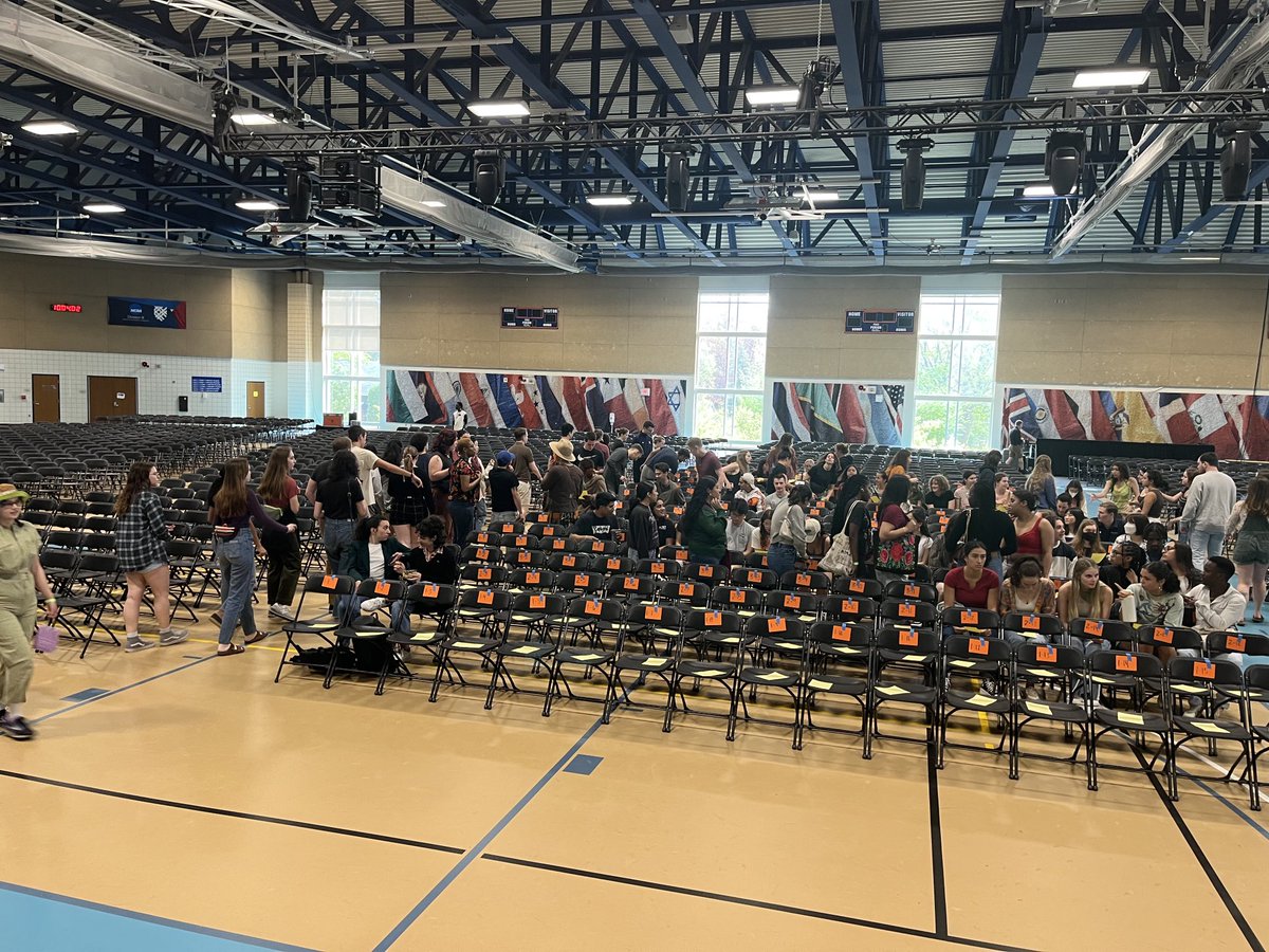 ChrisWells_Mac's tweet photo. And so it begins…. #heyMac #graduation2023 #seatselection https://t.co/YayEZDgrA8