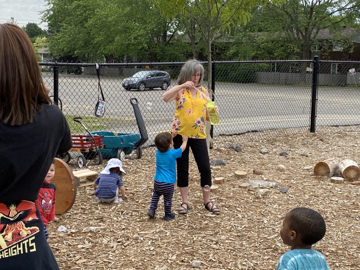 Our Mooney’s Bay Intergenerational Early Learning Centre was featured in the April @CarpAdvocacy newsletter! Read the full feature on our Facebook page 👉 bit.ly/3LUjZ00