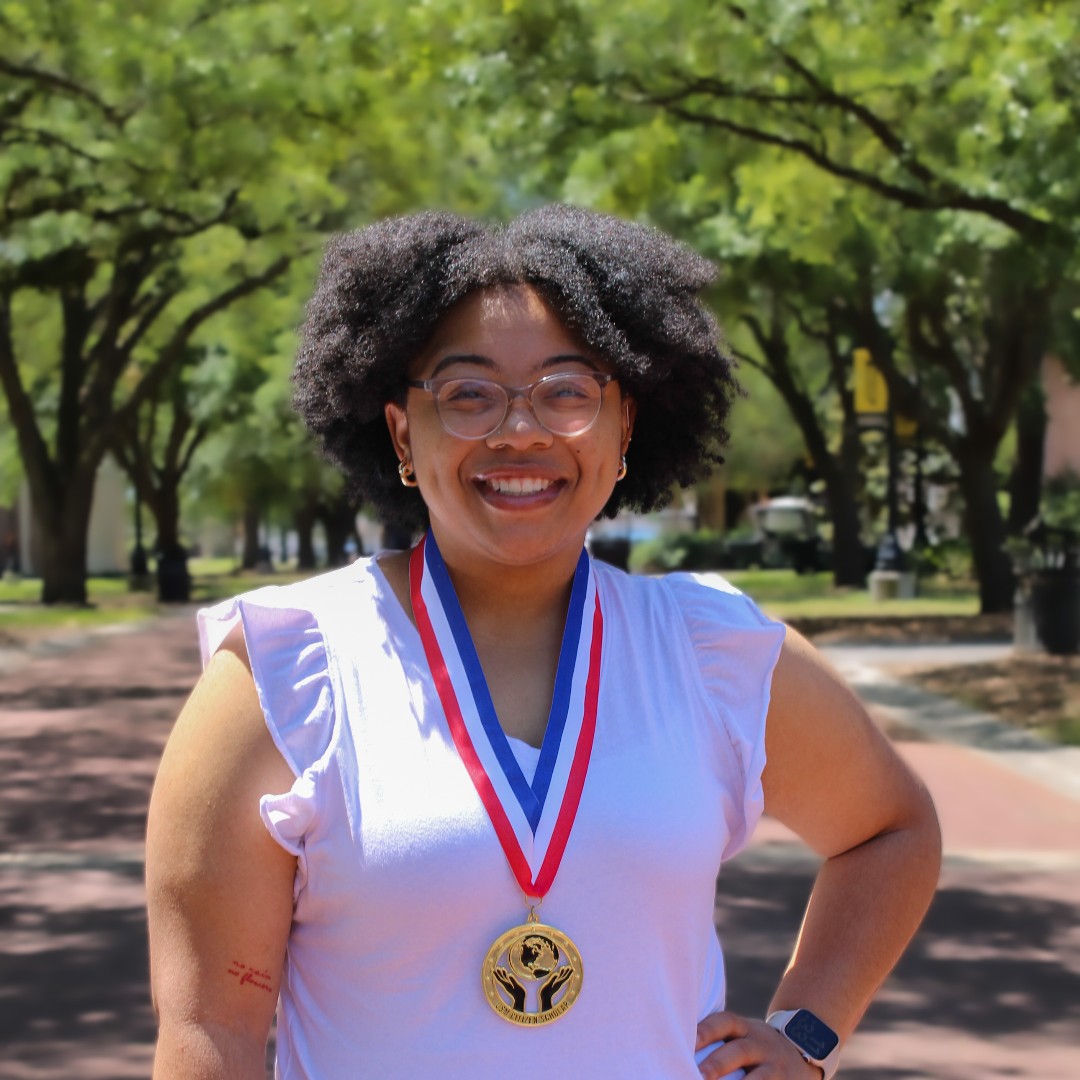 CCE is proud to recognize our eighth recipient, Genesis Mann, who will be graduating with 318  service hours. Genesis participated in a community-engaged learning experience in an  internship with Osceola McCarty Youth Development Center.   Congratulations Genesis!