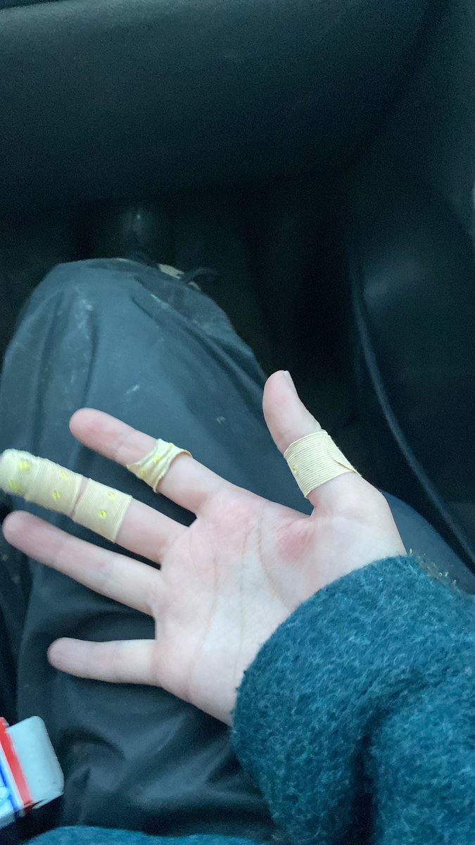 Evet biz bu mesleği bilerek seçtik. Ancak biz seçtiğimizde bu meslek bu kadar değersizleştirilmemişti. 
HAKLARIMIZI GERİ İSTİYORUZ
 #VeterinerHekimlerHaklarınıİstiyor