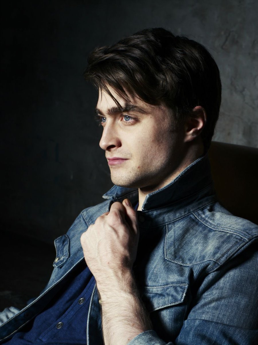superdragonfly_'s tweet photo. อีกคนที่อยากขายคือ Daniel Radcliffe อยากให้พี่แดนแมสในชื่อของตัวเองแบบที่ไม่ต้องพ่วงชื่อแฮร์รี่ พอตเตอร์ เกือบทุกผลงานที่พี่แดนรับเล่นจะฉีกไปจากเดิมมากๆ มีหลายเรื่องที่เราคิดว่าน่าสนใจอย่าง kill your darlings, swiss army man, horns ลองหาดูแล้วจะเห็นเองว่าเค้าเป็นมากกว่าแค่แฮร์รี่ https://t.co/w95xOdcwWy