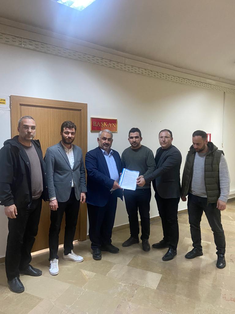 Yeterliliğe Tabi Gelir Uzmanları Konya Dernek Başkanı Sedat Özkök, <a href="/BuroMemurSen_/">Büro Memur-Sen</a> Konya Şube Başkanı Murat Koçyiğit ve dernek yönetimiyle bir araya geldik.

Kariyer meslekler arasındaki merkez-taşra ayrımının kaldırılması ve yeterliğe tabi gelir uzmanlarının taleplerini görüştük.