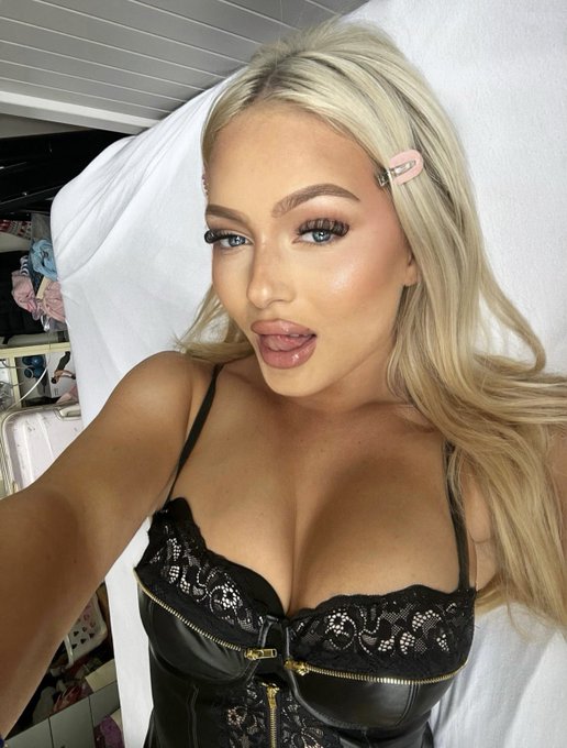 I want a big fat wallet drain. U know u can&rsquo;t resist 👸💸  findom finsub brattydom paypig walletdrain drainingsession<a href="/tag/happyeaster"class="tags"><span>#happyeaster</span></a>