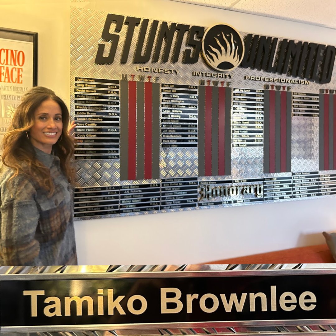 StuntsUnlimited's tweet photo. Stunts Unlimited is proud to announce their newest member - Tamiko Brownlee! Welcome to the family sister Tamiko!! Thank you to her sponsors Melissa Stubbs, John C. Meier and Eric Norris for bringing her into the fold.🎬👊💥🥋🏊‍♀️🚘🖤⚡💛
#stuntwoman #stuntdouble #stuntsunlimited https://t.co/oyfBUNOVm9