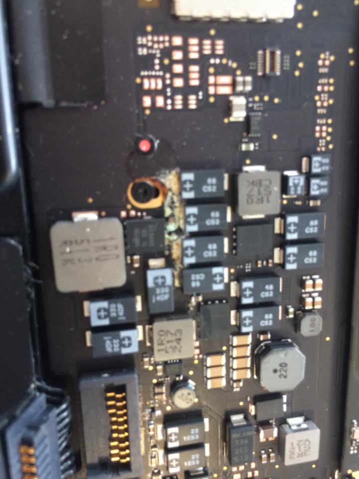 AlphaxTechX's tweet image. Friday Night beer spilled on MacBook Pro 2015. The computer was dead. Clean corrosions and replace damaged/burnt components.