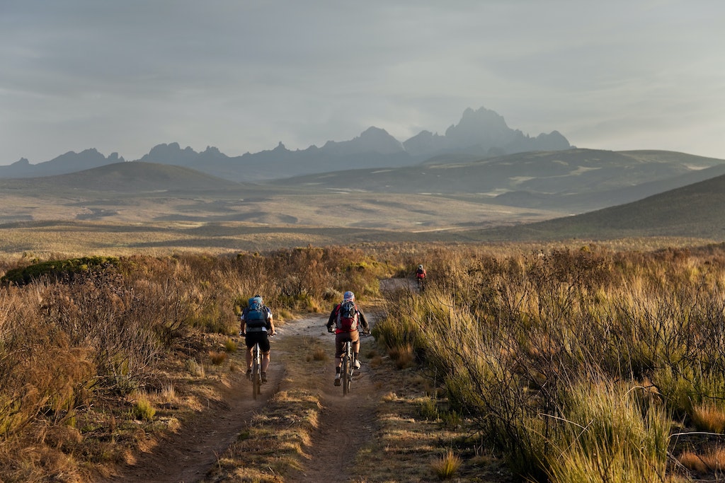 Each of these #roadtrips is good for exploring #Kenya. #lifeisahighway  cpix.me/a/169313537