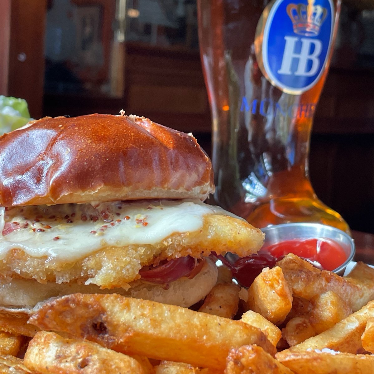 StudentPrinceFort tweet media