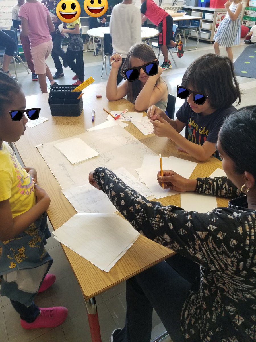 TDSB_RoywoodPS's tweet photo. Take a look at Grade 1/2... exploring with beads, colours and patterns and working with the tdsbCREATEs drama teacher to create storyboards, write scripts and perform plays!
@TDSB_Arts @principalpegg #roywoodcreates #primaryplay https://t.co/zsNLnSzTbw