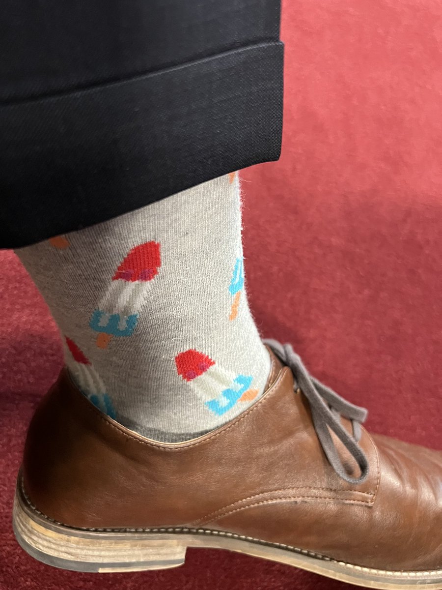 WILLIAMHORNENV's tweet photo. The weather in #CarsonCity is wonderfully warm and sunny! #Popsickles are in order! #NVLeg #LobbyistLife https://t.co/0tSH2H0vvy