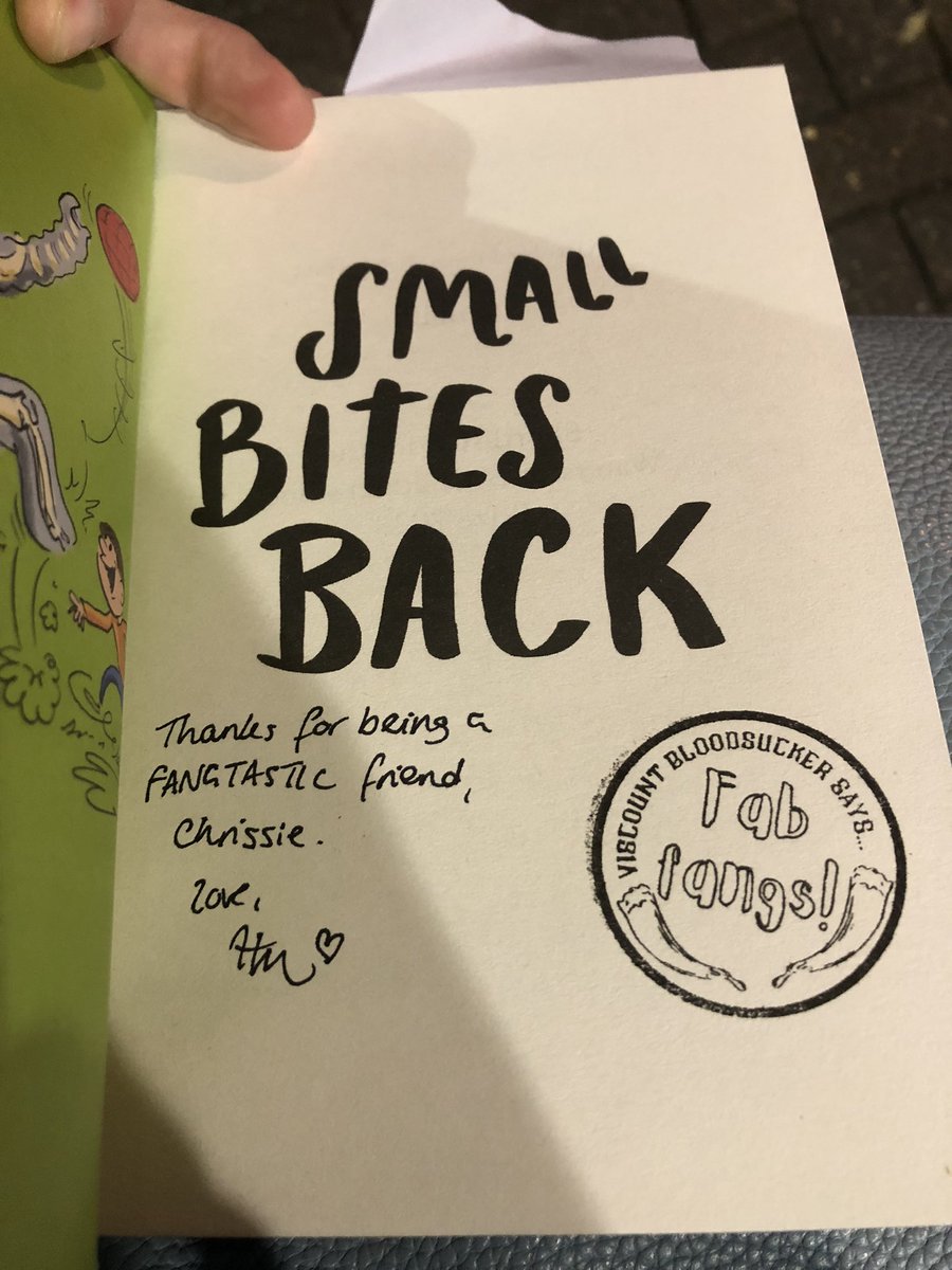 CRSains's tweet photo. A lovely evening celebrating the launch of #SmallBitesBack and catching up with the super talented @MissDePlume https://t.co/LOHZEt6m20