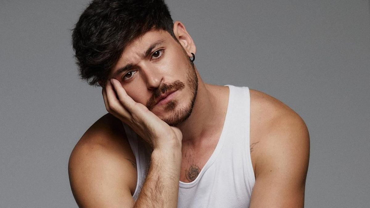 Formula_Music's tweet image. ¡DIFÍCIL! 😱
¿Con cuál de estos cantantes te quedas?
🔃 CEPEDA 
❤️ ANTONIO JOSÉ