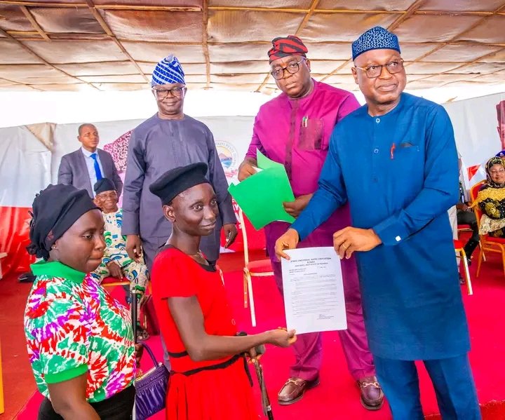 ab on Twitter "Why can’t they send it to their emails? Why do