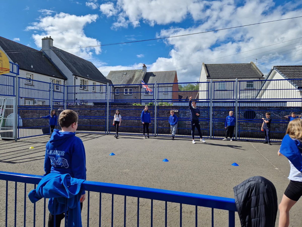 More taster sessions @airthprimary today. 🏏🏏

If you enjoyed it make sure you sign up for the cluster festival on the link below⬇️⬇️⬇️

forms.office.com/e/eiLgXc7Ws9

📆Wednesday 17th May
📍Stenhousemuir CC, Tryst Road
⏰ 3.30-5pm