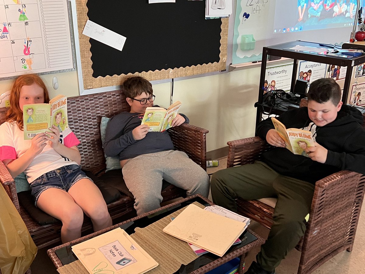 PSDMrsLandis's tweet photo. These 4th graders @PSDGrasse get SOOO excited for the afternoons when it’s time for #BookClubs 📖 Reading and discussing character development, plot twists, and motives have become our favorite time of the day! 🥰 @PennridgeSD https://t.co/Ji5htpYp5Q