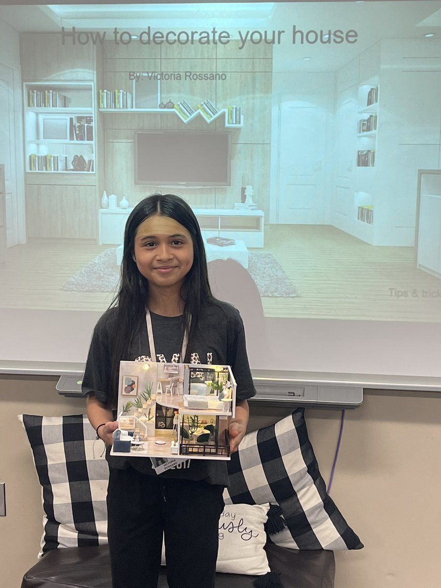 nikkimullinnix's tweet image. Victoria blew me away with her amazing interior design skills! #LionsLearning #PassionProjects #OHJH