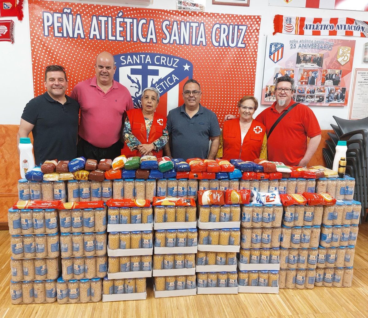 📌 Hoy jueves 11 de mayo hemos realizamos la entrega a Cruz Roja de Santa Cruz de todos los alimentos recogidos durante la campaña #ContraElHambreLoDamosTodo

✅ Se han recogido unos 562 kg de alimentos no perecederos,  superando lo recaudado el año pasado. Gracias a todos💪