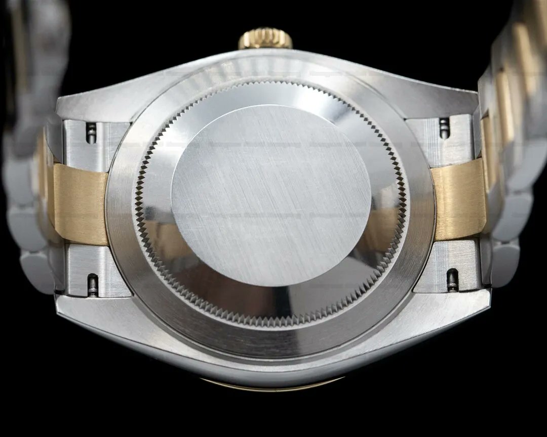 EuropeanWatchCo's tweet photo. Rolex Datejust II 126333 "Wimbledon" Dial 18K / SS 41MM 2020. https://t.co/6QLRRazx6u
#Rolex
#DatejustII
#Horology
#Rolex126333 https://t.co/1nttay8NqE