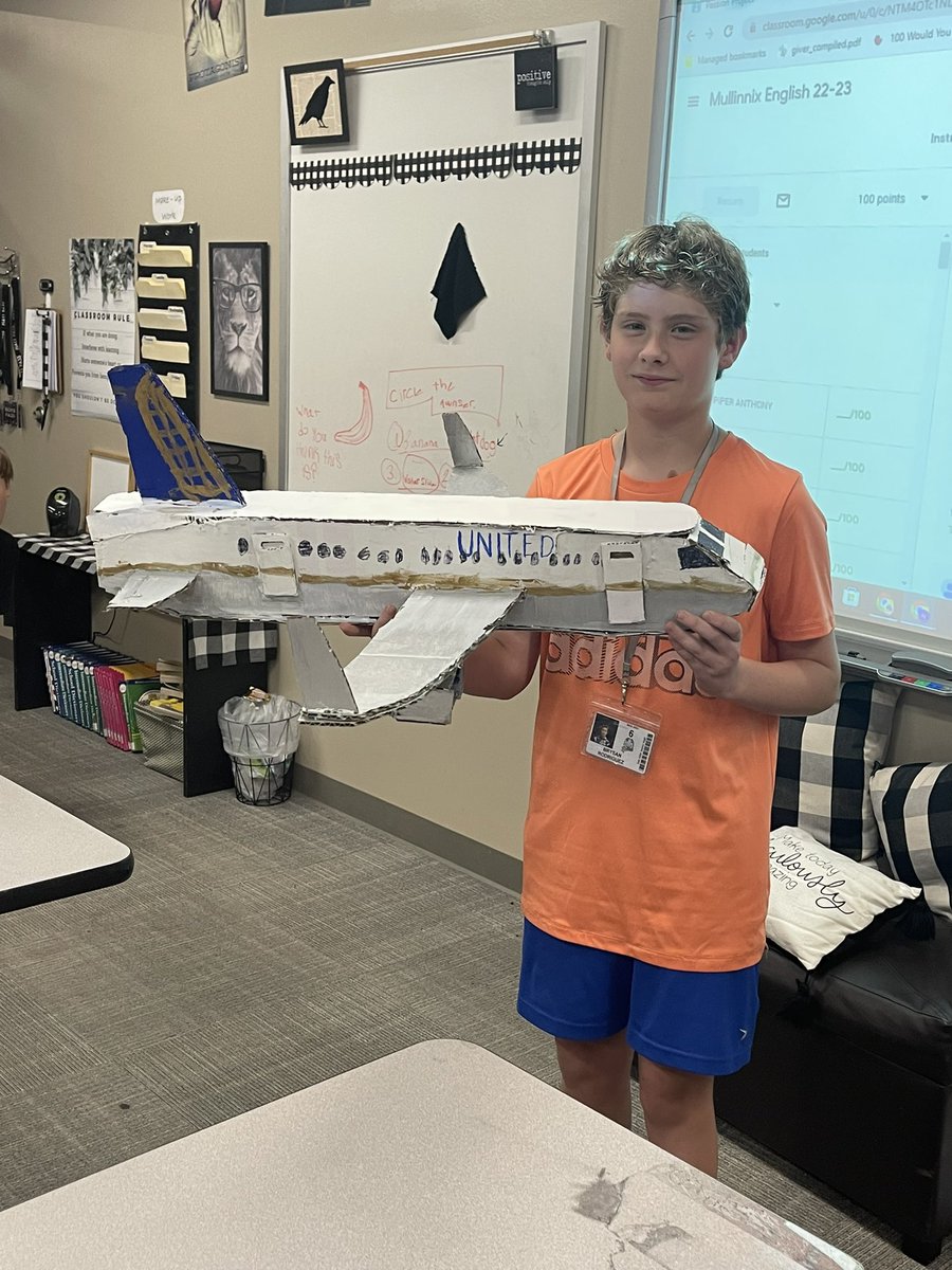 nikkimullinnix's tweet image. When Bryson grows up he wants to become a pilot. He learned all about how planes work and then built this model airplane! #LionsLearning #PassionProjects #OHJH